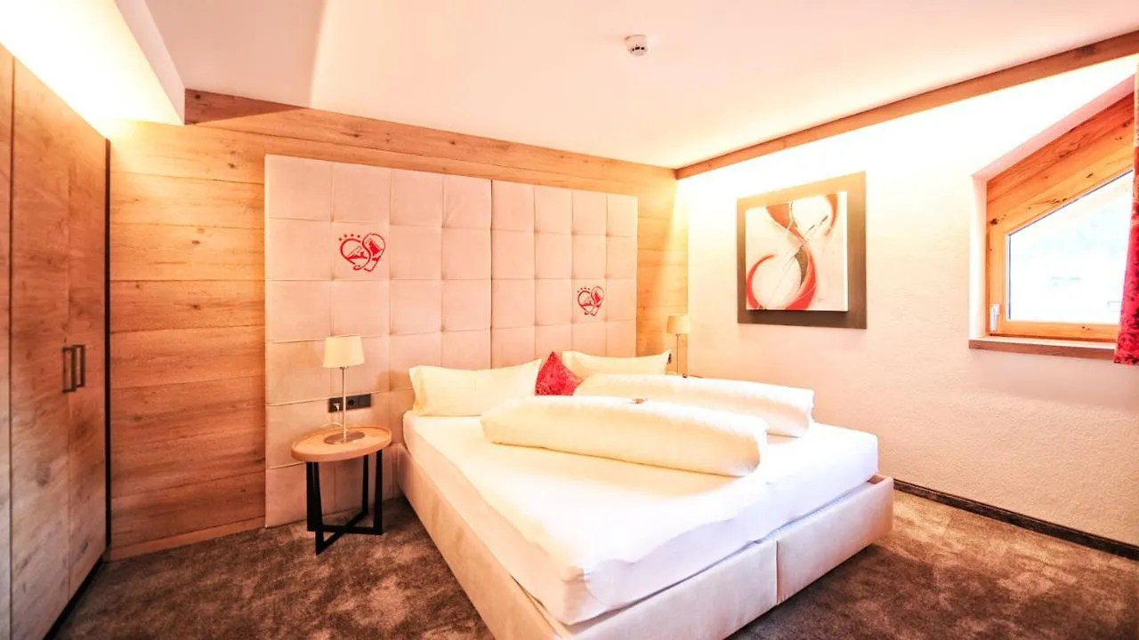 Hotel Garni Stefanie Ischgl 4*,  Austria