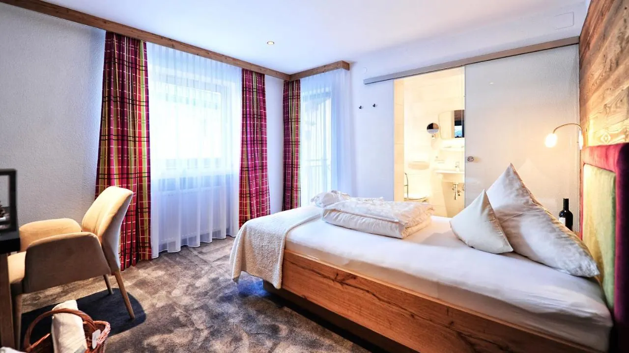 Hotel Garni Stefanie Ischgl