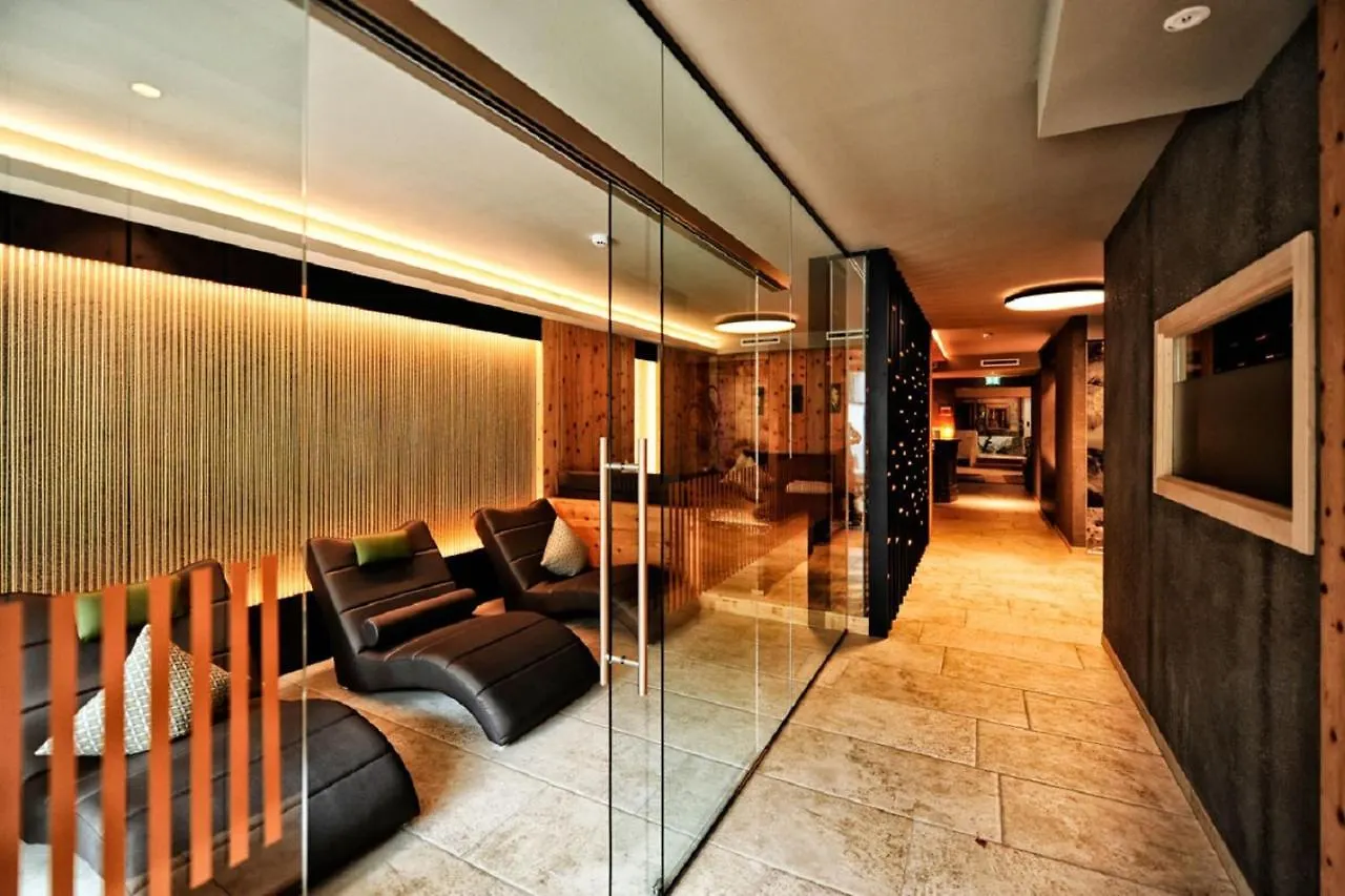 Hotel Garni Stefanie Ischgl